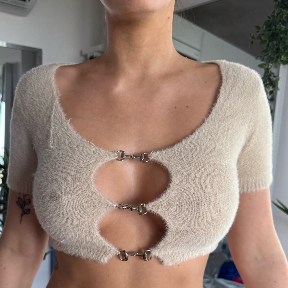 POSTER GIRL Cream Fuzzy Top